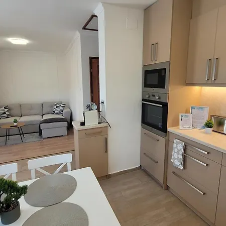 Vine Apartment *